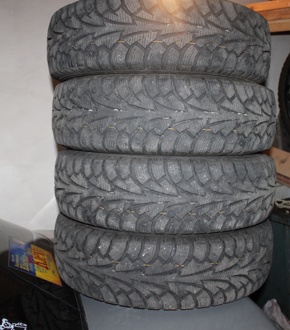 Перевзуття Hankook Winter i*Pike W409 (175/70R13 82T) 2