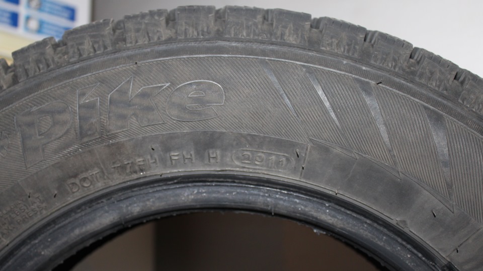 Перевзуття Hankook Winter i*Pike W409 (175/70R13 82T) 3