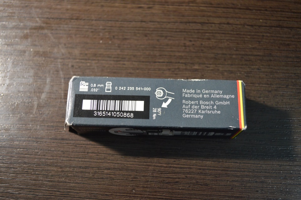 Свічки Bosch 0 242 235 541 Platinum Plus 4