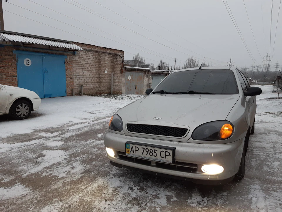 Тонування лобового скла.