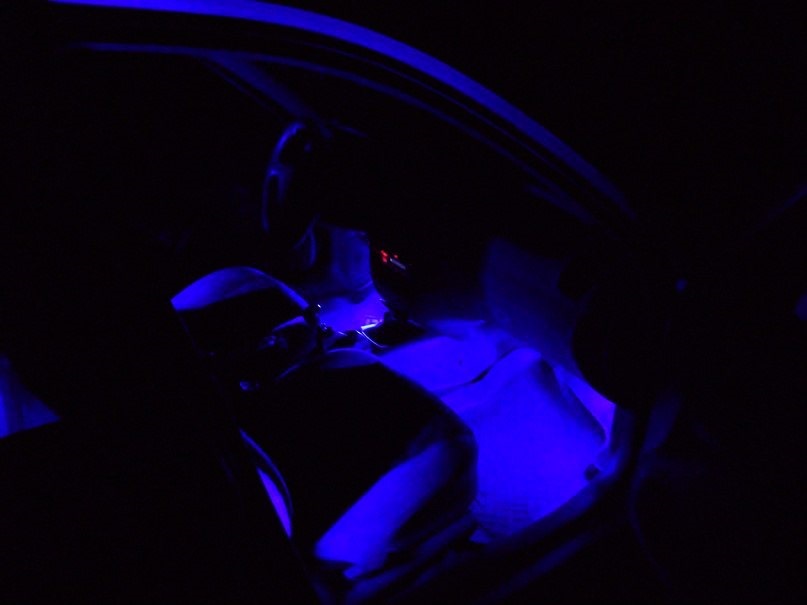 LED підсвічування ніг 2