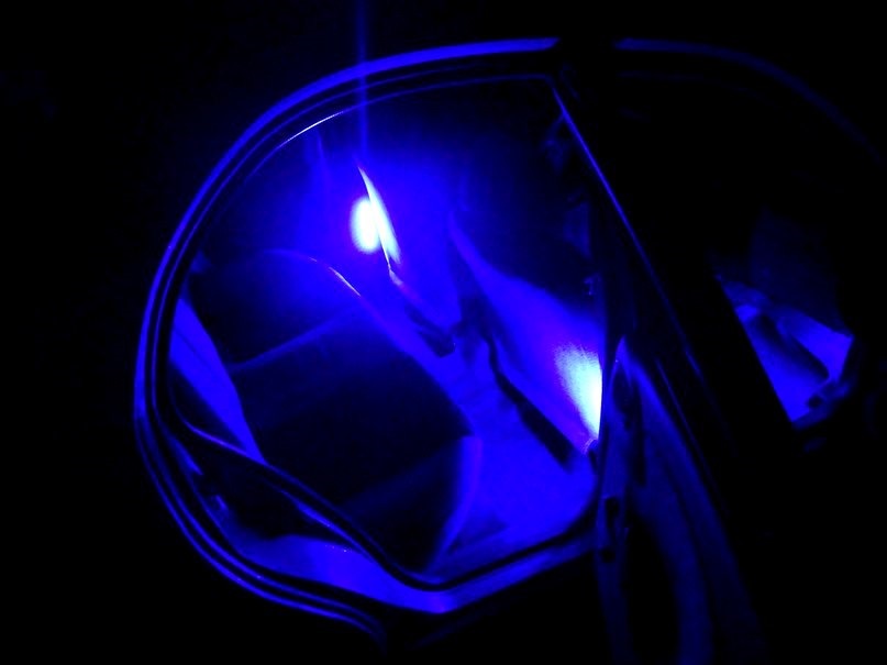 LED підсвічування ніг 1