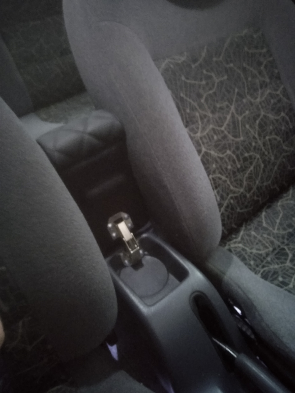 Підлокітник 5
