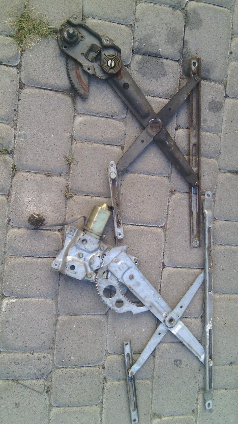 Вже електросклопідйомники 1