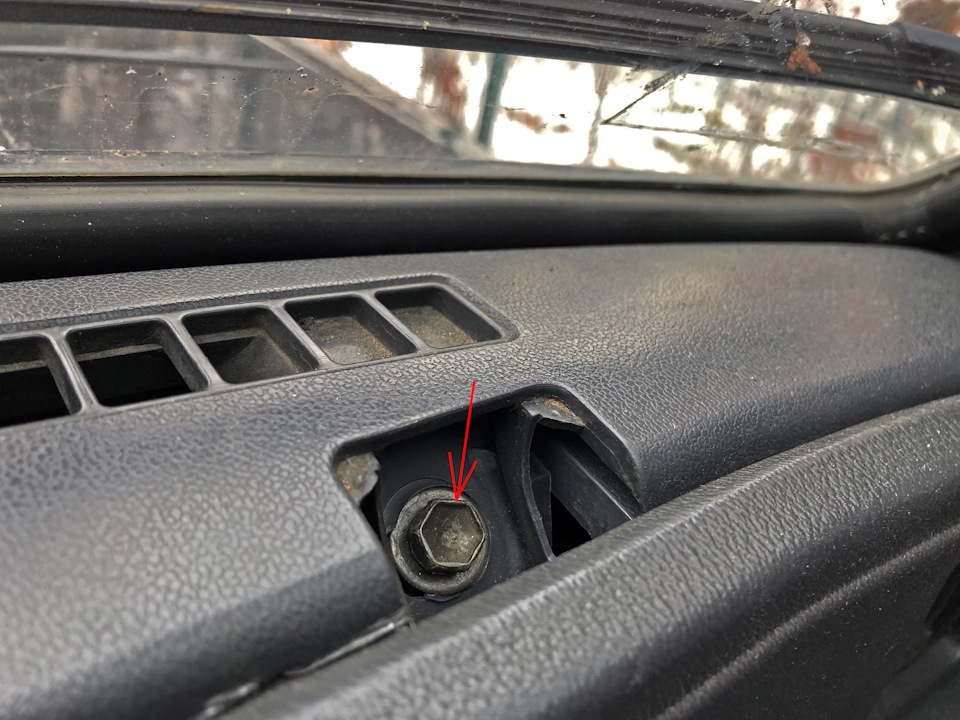 Як зняти панель приладів Daihatsu Feroza частина (3/3) 2