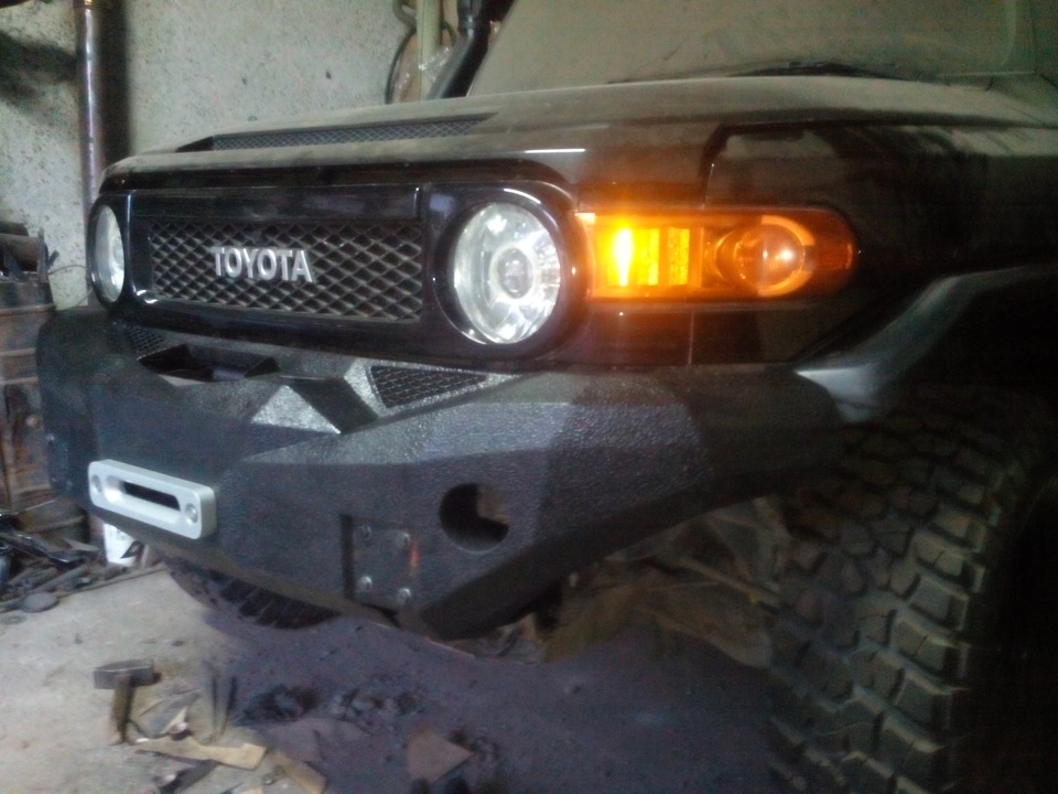 Силовой бампер на Toyota FJ Cruiser… 2