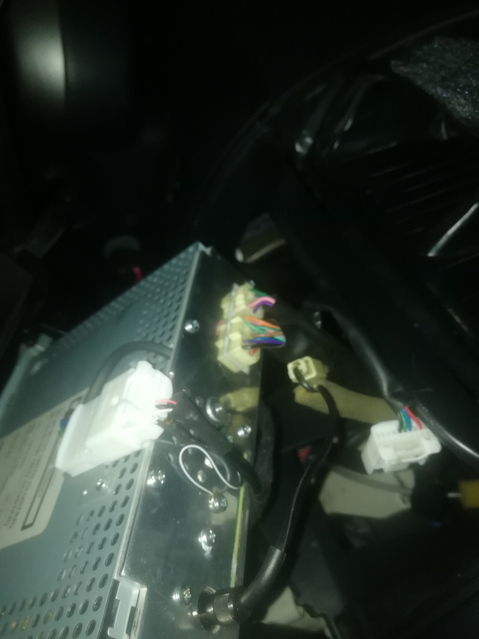 AUX -> bluetooth в штатну магнітолу. 4