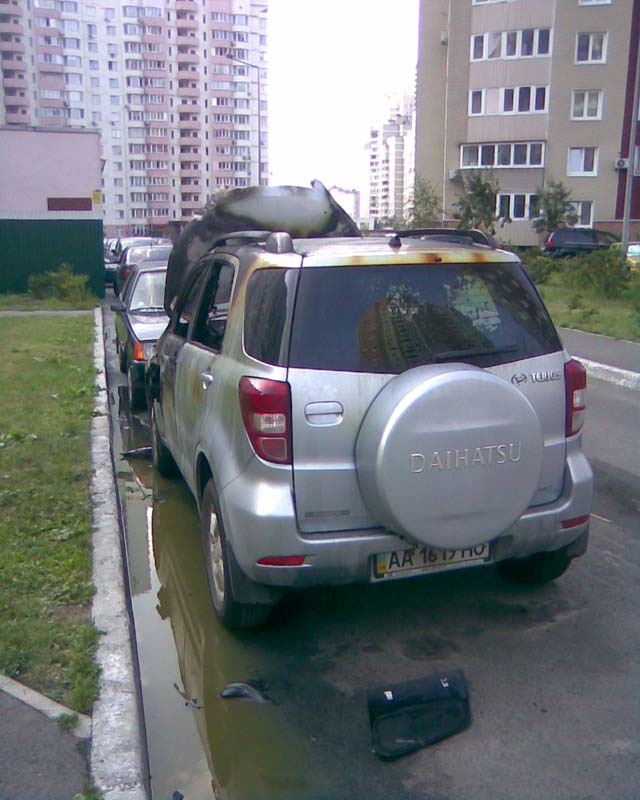 у Києві згорів такий самий( 5