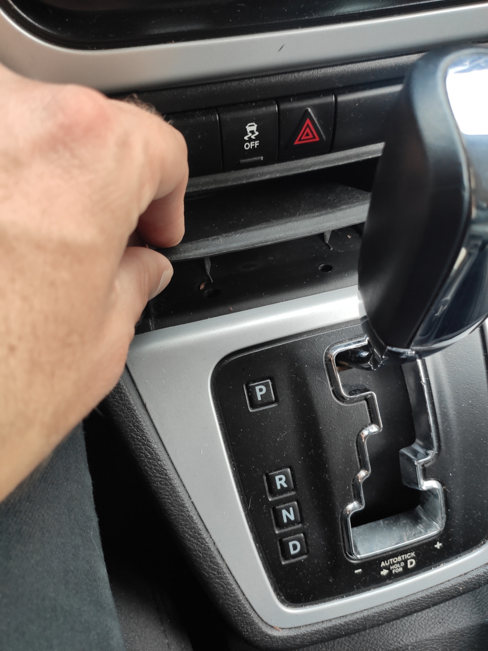 Установка твітерів (піщалок) Alpine SXE 1006 TW 2