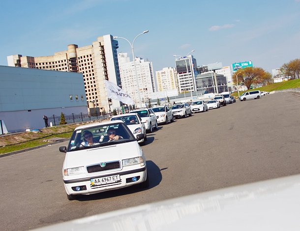 Sensation Ocean of White Car Race 5