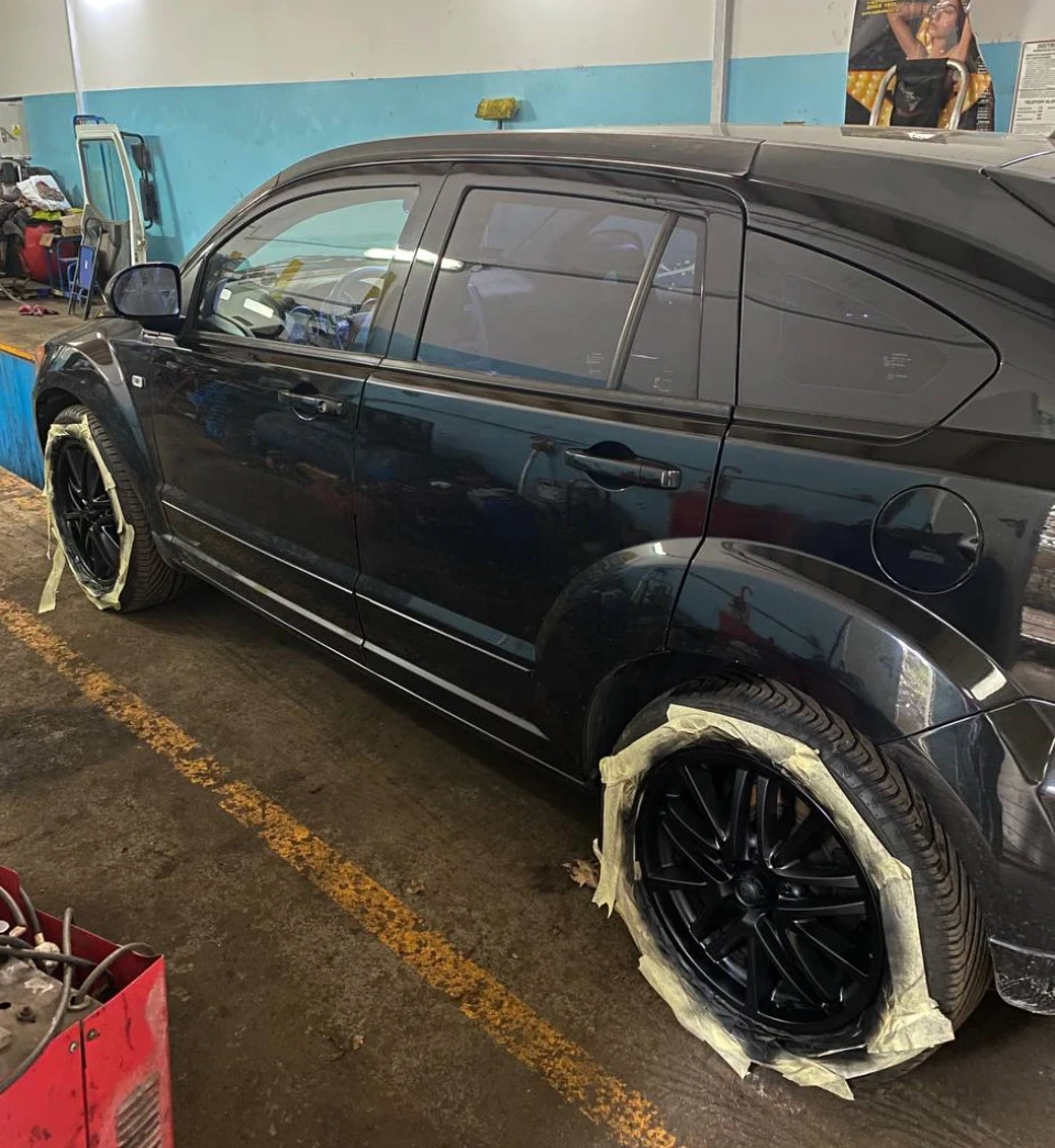 Dodge Caliber 1.8 диски та гума