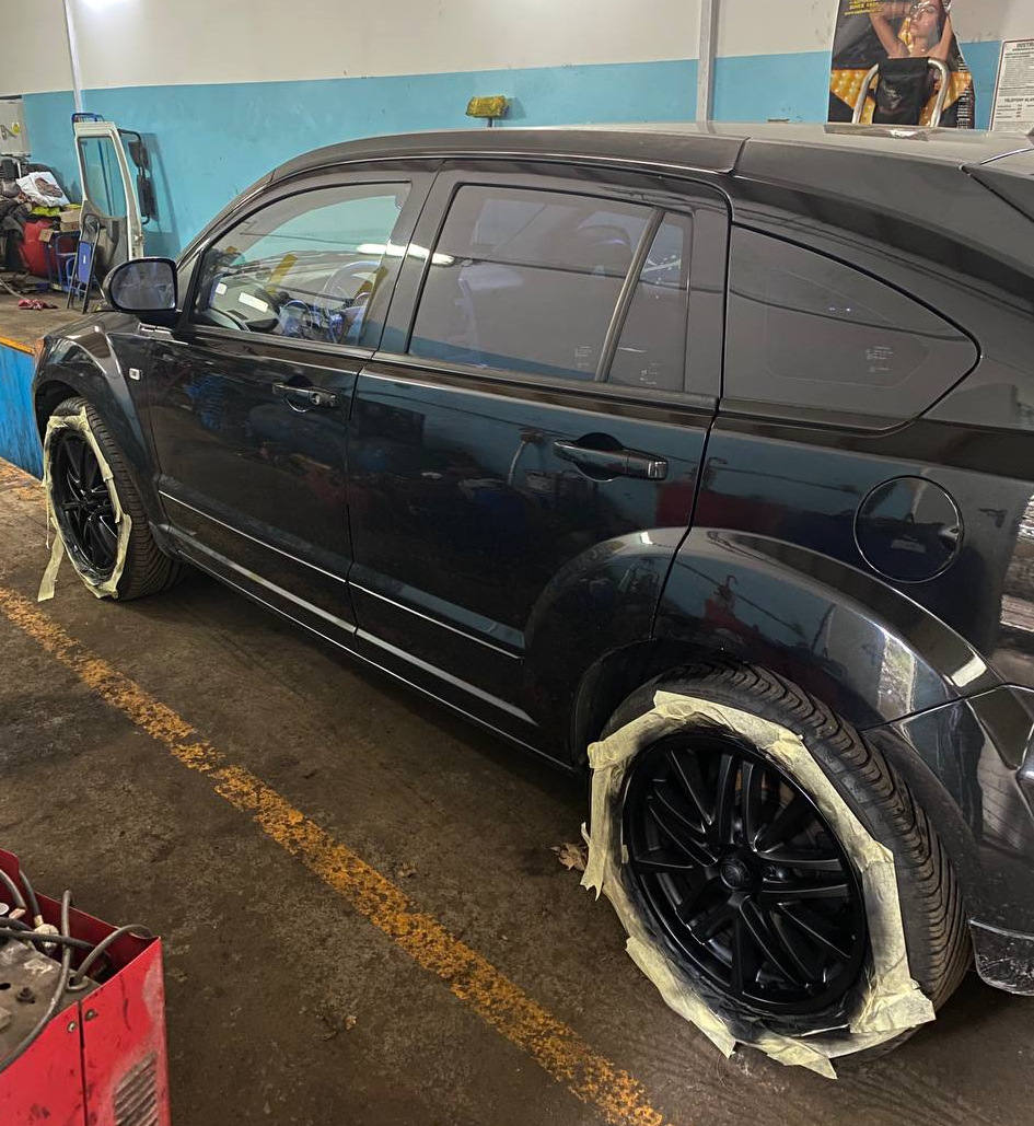 Dodge Caliber 1.8 диски та гума 1
