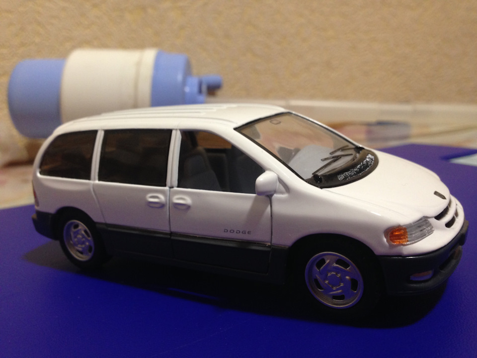 Тепер у мене два Dodge Caravan 4