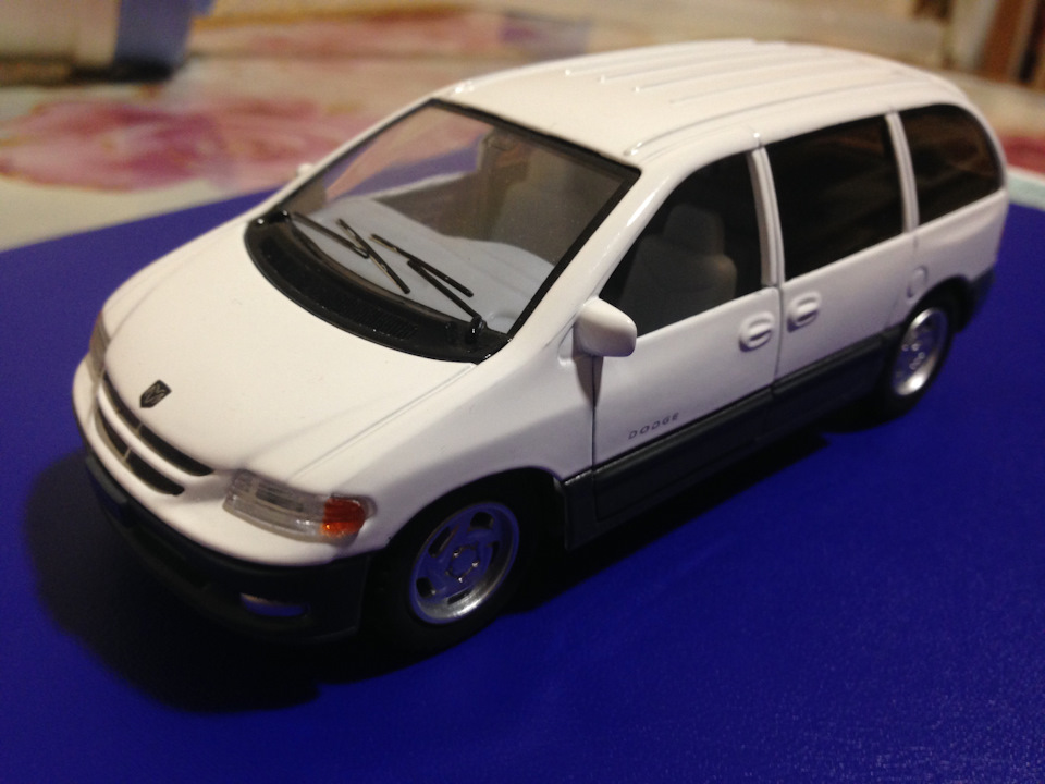 Тепер у мене два Dodge Caravan 1