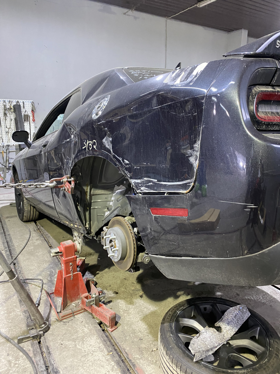 Dodge Challenger на стапелі 1