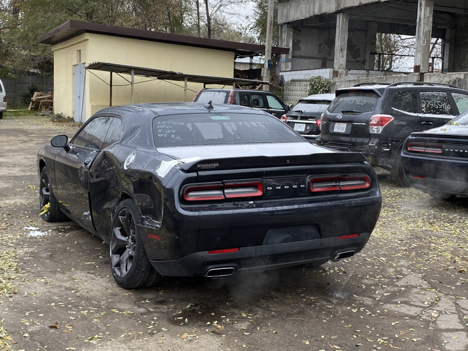 Dodge Challenger відновлення 5