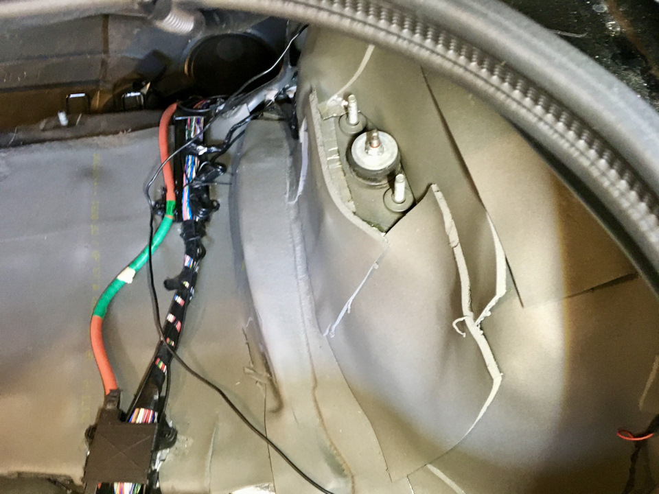 Noise Protection (trunk) 5