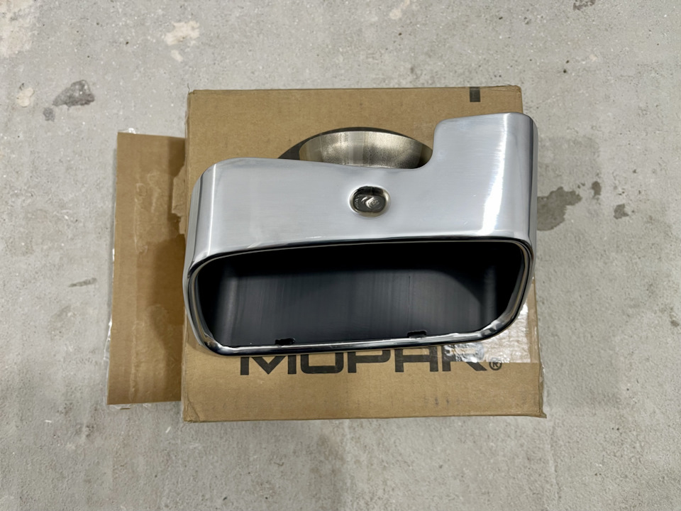 OEM Mopar Exhaust Tail Pipe Tips 2