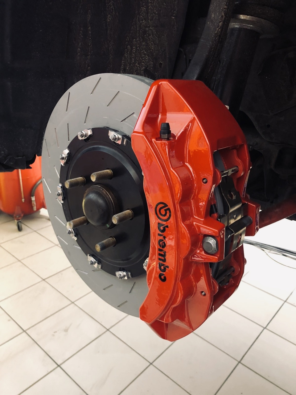 OEM Mopar/Brembo Brake System 2