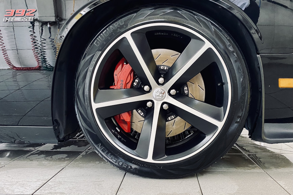 Vredestein Ultrac Vorti 245/45 ZR20 265/45 ZR20 5
