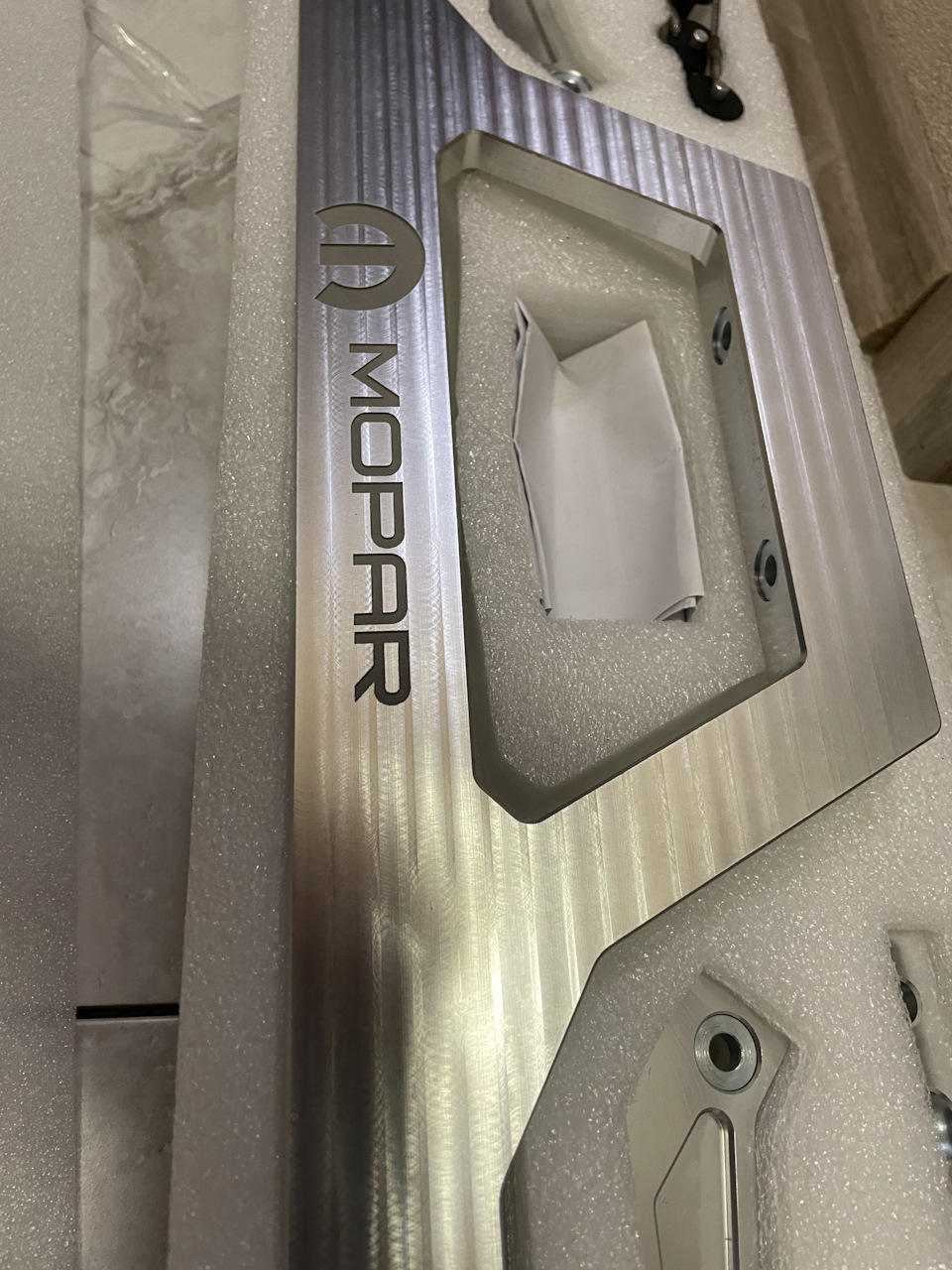 SRT 8. Смачники під капот. Продовження. 2