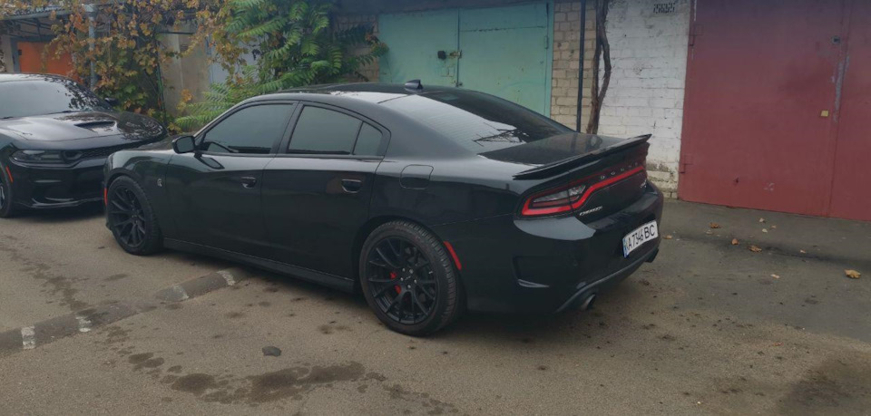 #6: Dodge Charger SRT Hellcat - Новий звір у гаражі 5