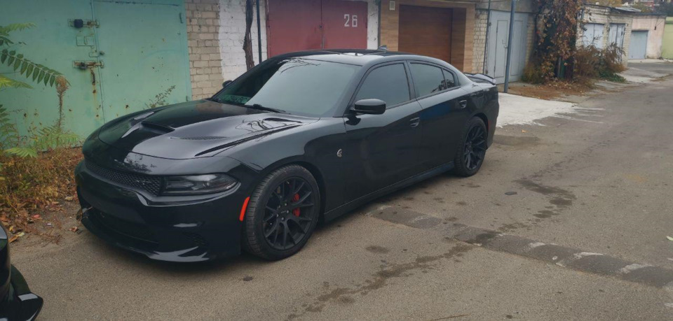 #6: Dodge Charger SRT Hellcat - Новий звір у гаражі 3