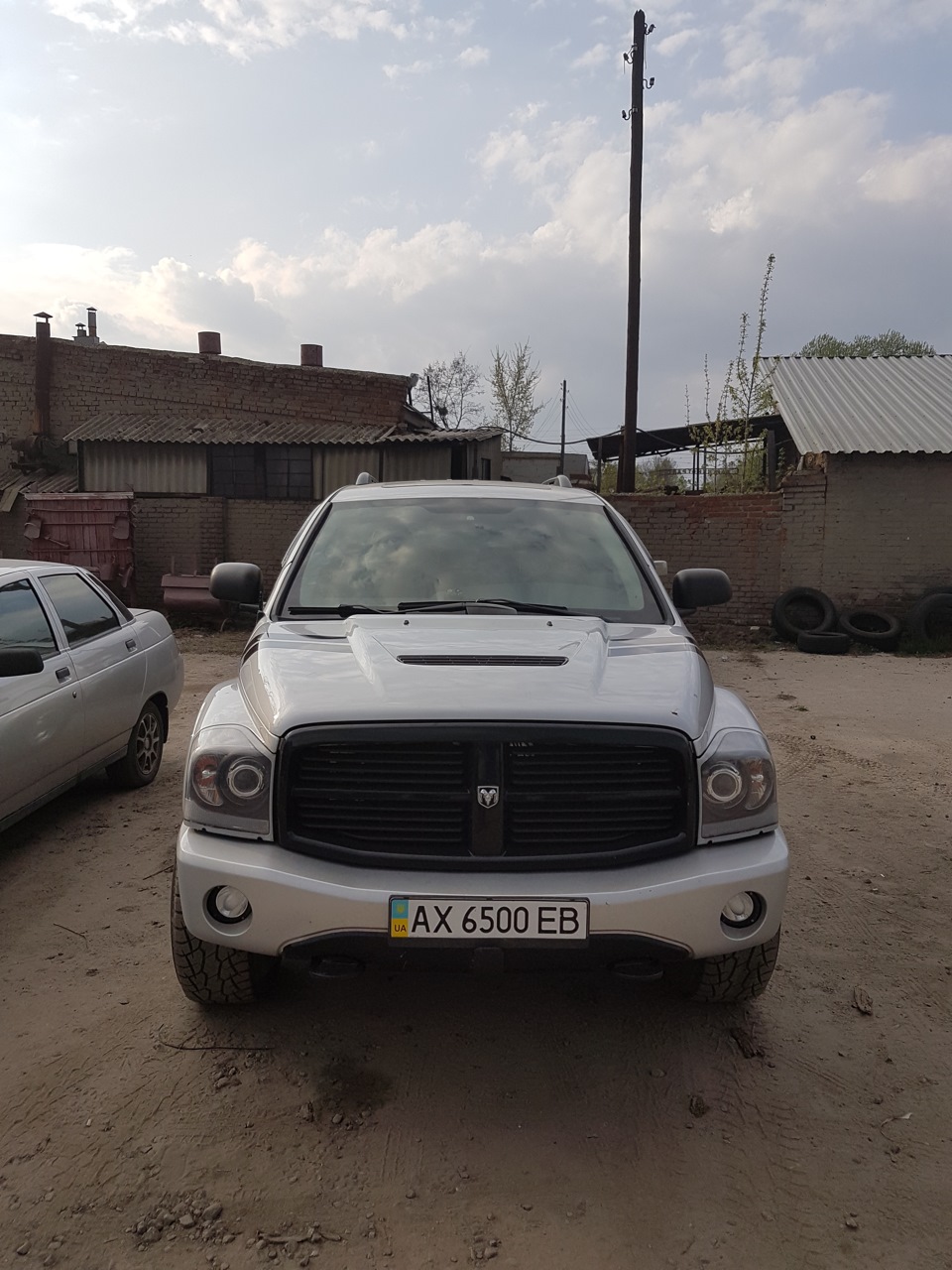 Капот готовий 1