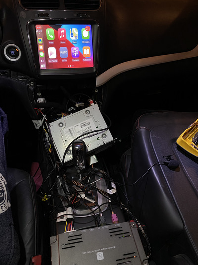 Установка CarPlay на Dodge Journey 1