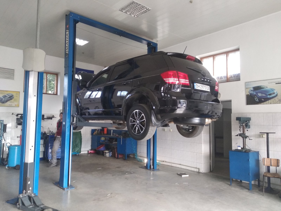 Пильовик гранати зовнішній Dodge Journey 4