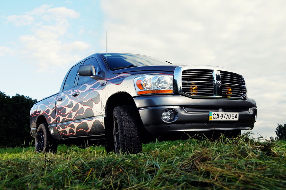 Dodge Ram у різних ракурсах 4