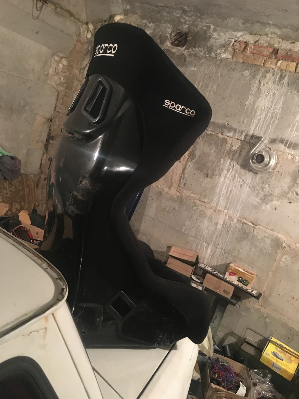 Ківш SPARCO Ciruit Pro у вантажівку!