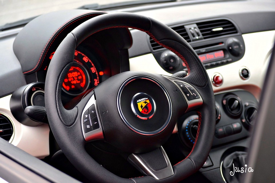 ABARTH 500: деталі 2