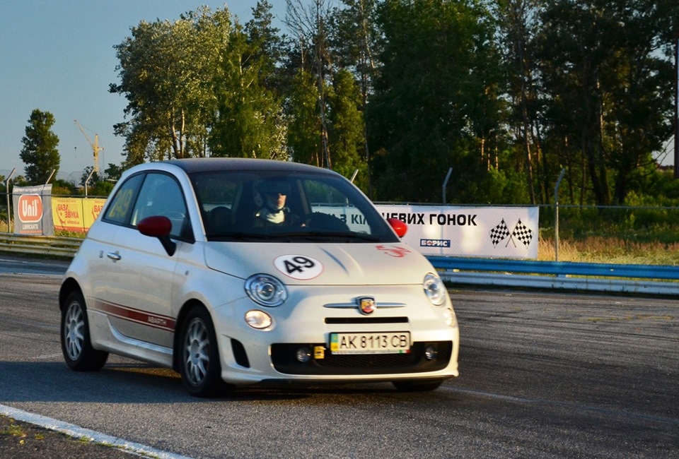 Новий рекорд ABARTH 500 на малому кільці СК Чайка ! 5