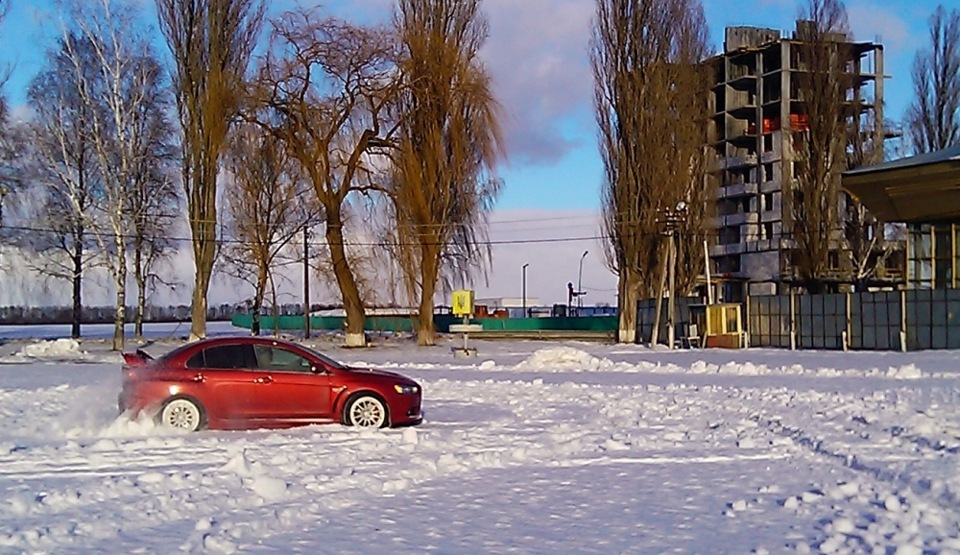 Сніговий слалом у Чубинському 6.01.2012 5