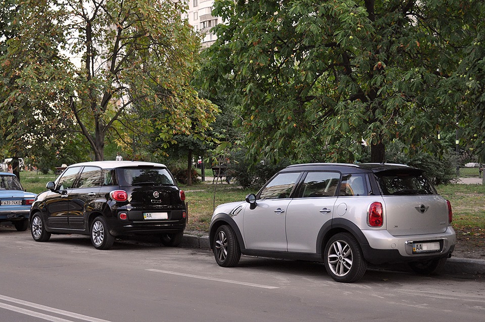 500L vs Mini Countryman 3