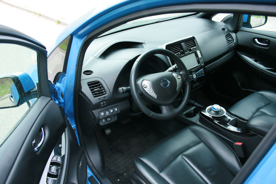 FIAT 500E VS NISSAN LEAF 3