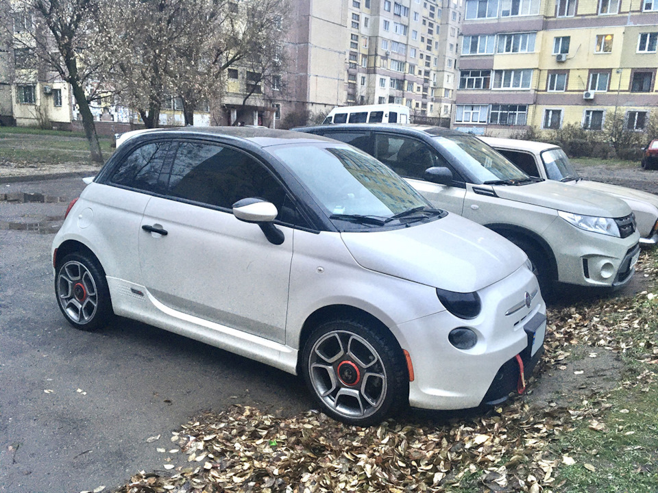 Підняли авто + як поводиться Fiat500E у разі розряду 12В батареї 1