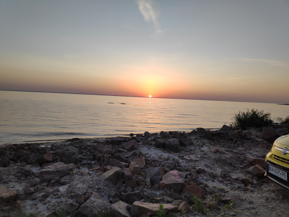 Захід сонця прекрасний на будь-якому морку 5