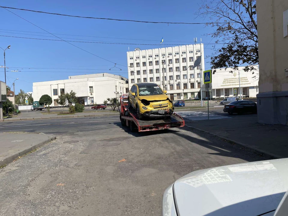 Приїхала. Починаємо вирішувати питання.
