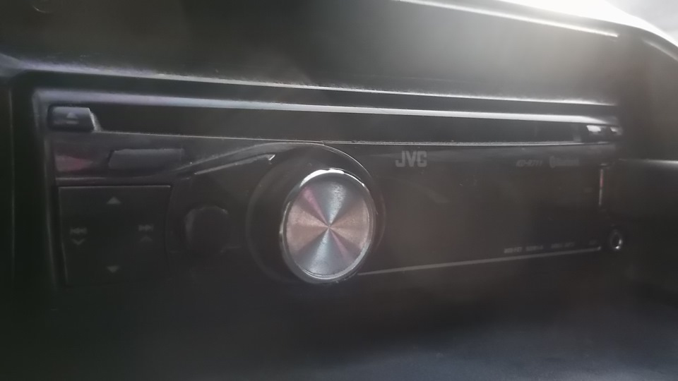 JVC KD-R711 1