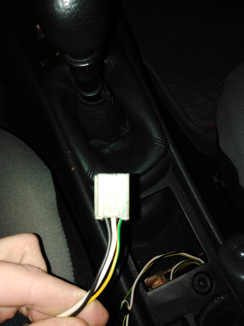 Додаткове гніздо з USB QC3.0 2