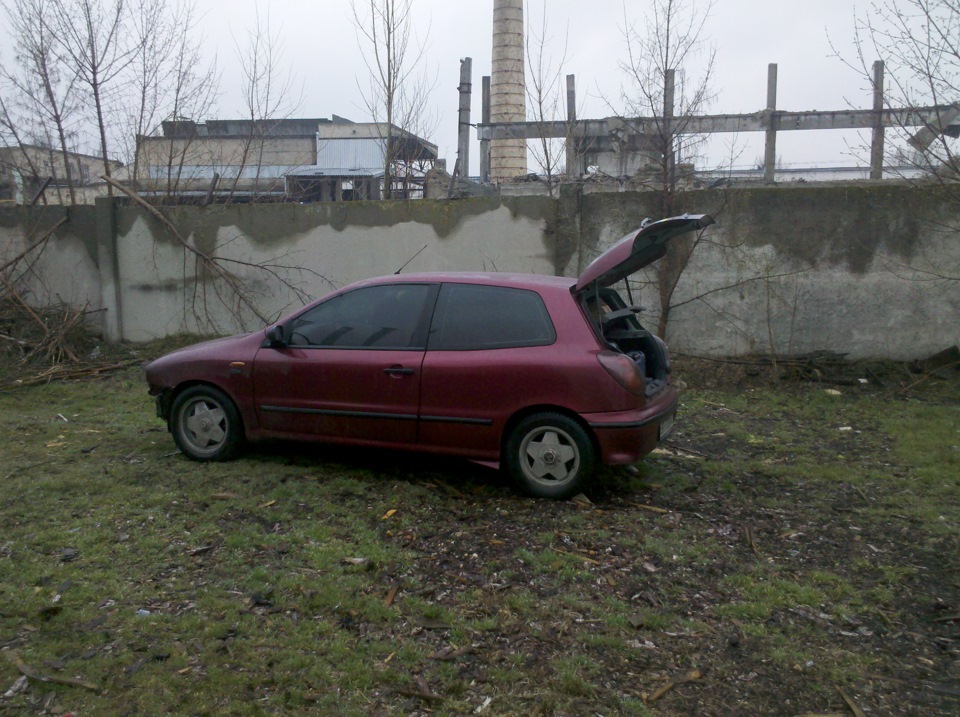 нічим 4