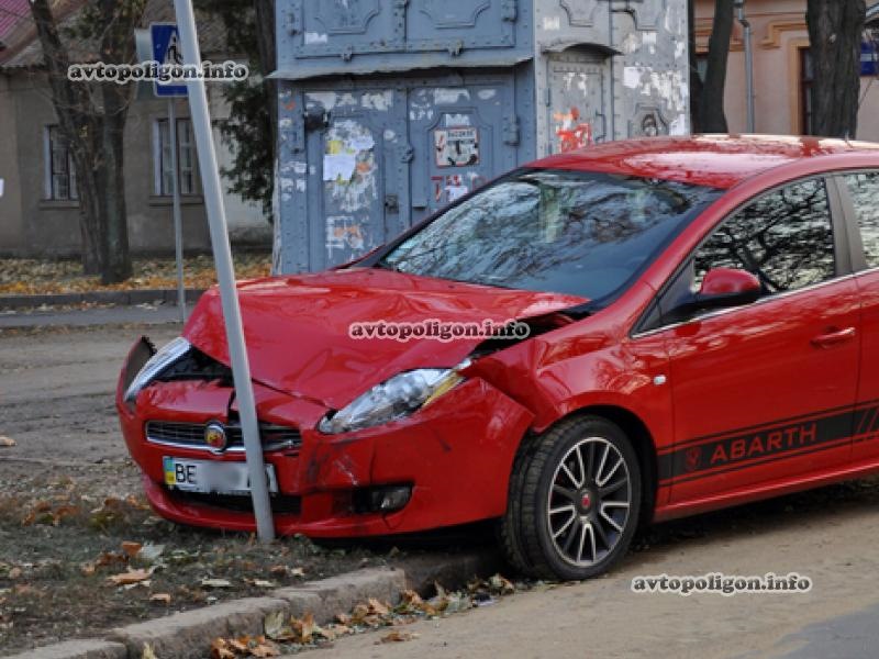 І чого тільки не роблять для самореклами... Справжній ABARTH! 3