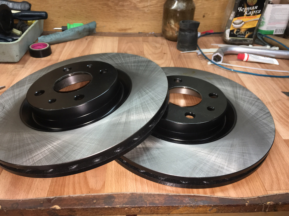 Крома 2.5 V6 заміна гальмівних дисків + колодки 5
