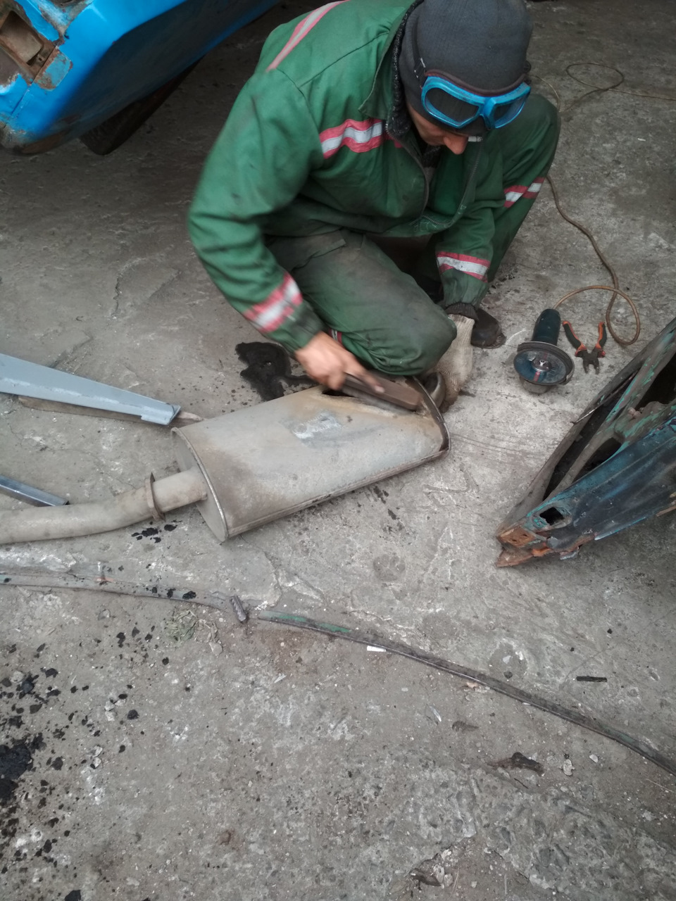 Ремонт Глушника Croma 2.5 V6 3