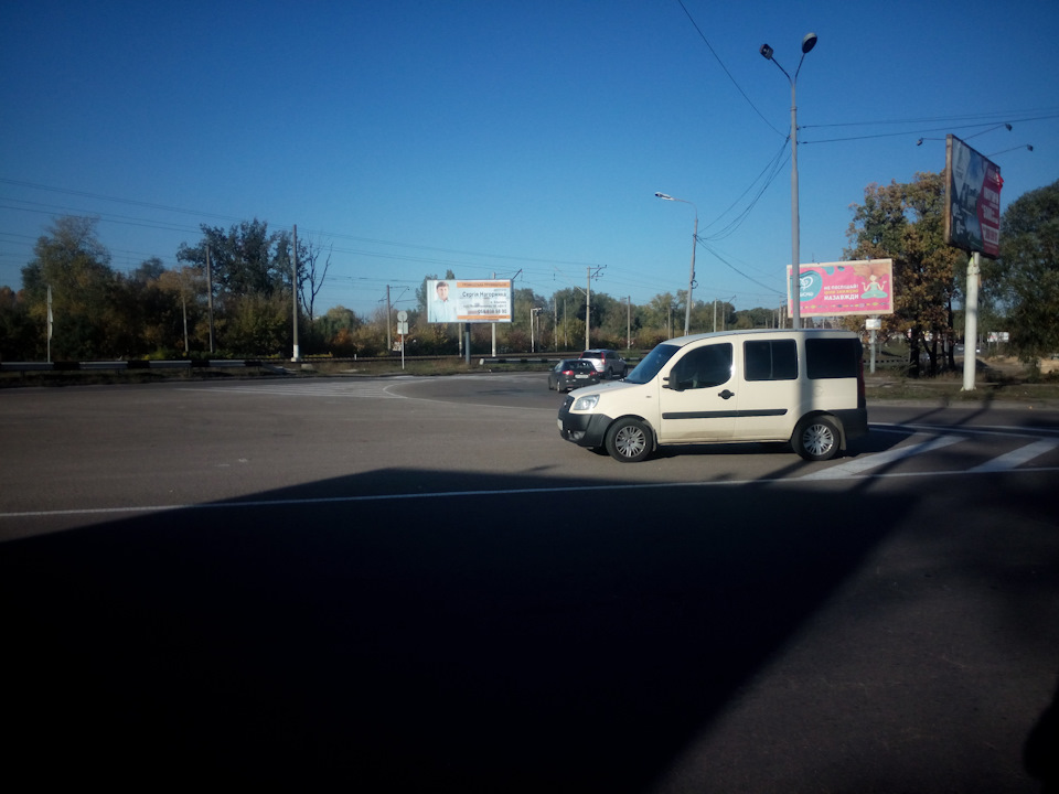 Обрив проводу маси ( - дріт від АКБ) у районі К.П.П. 1
