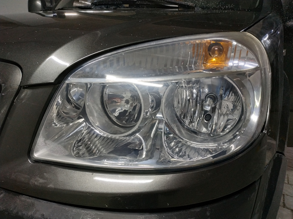 Шліфування полірування фар Fiat Doblo 2007 4