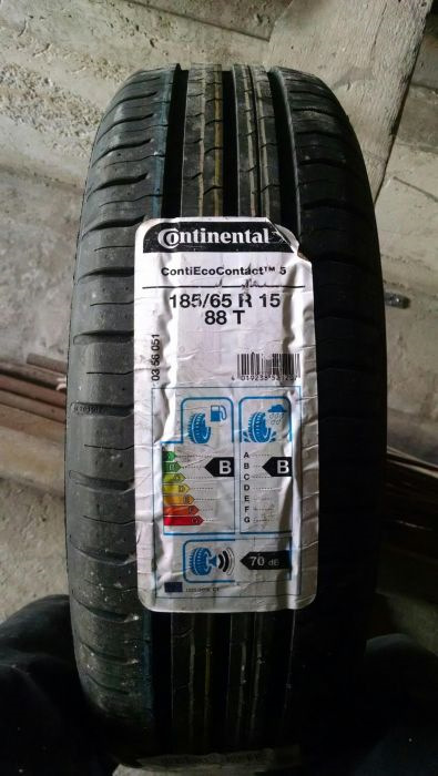 Продам шини 185 65 15 літо continental 1
