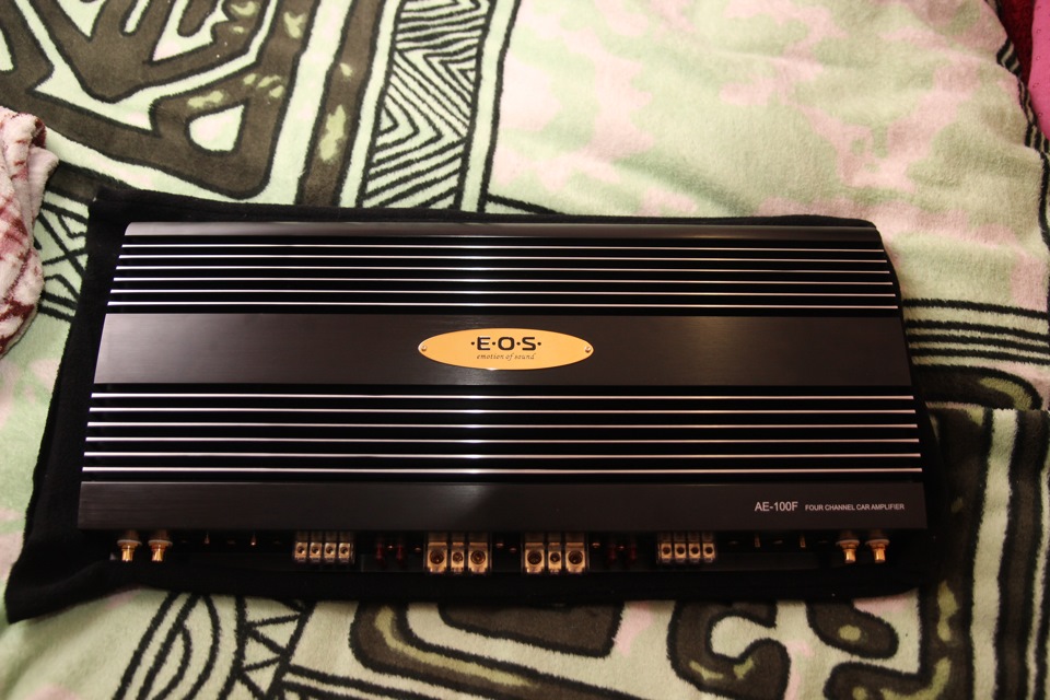 EOS 100 AE100F 3